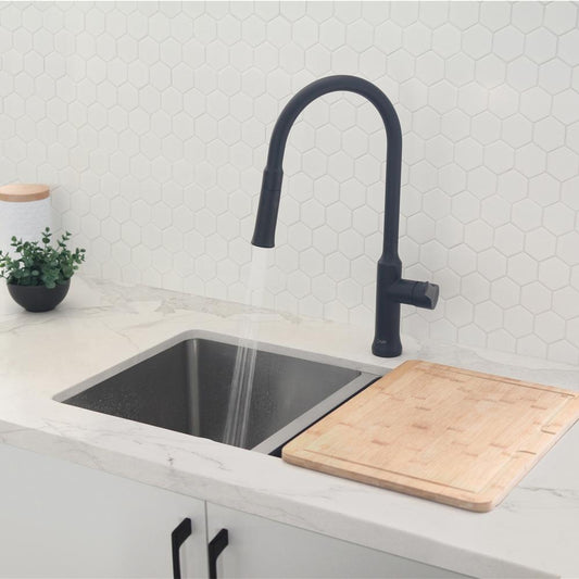 Baterie bucaterie, pipa extractabila, otel inoxidabil, negru RV6524B